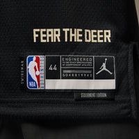 Milwaukee Bucks Giannis Antetokounmpo Jordan Dri-FIT NBA Swingman Jersey