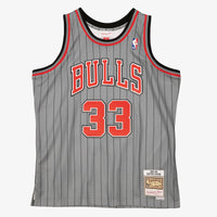 Chicago Bulls Scottie Pippen 1995 Reload Swingman Authentic Jersey - Grey