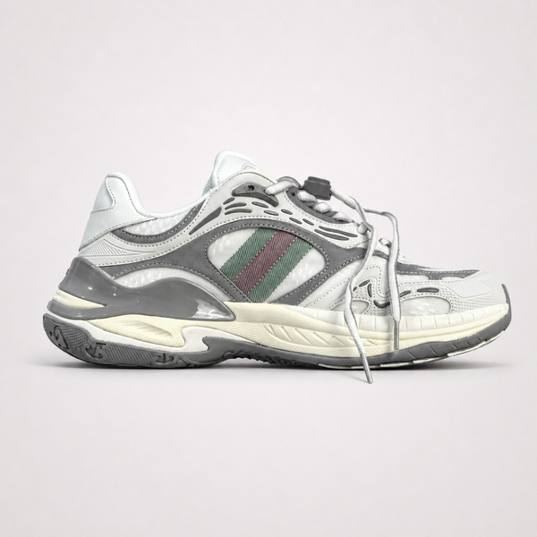 Gucci 2.0 Trainer White sneaker, angled three-quarter view