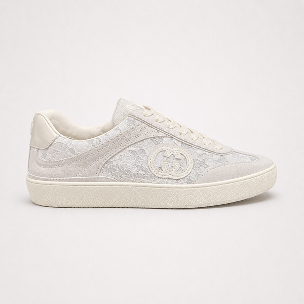 Gucci G75 Low White sneaker, angled three-quarter view